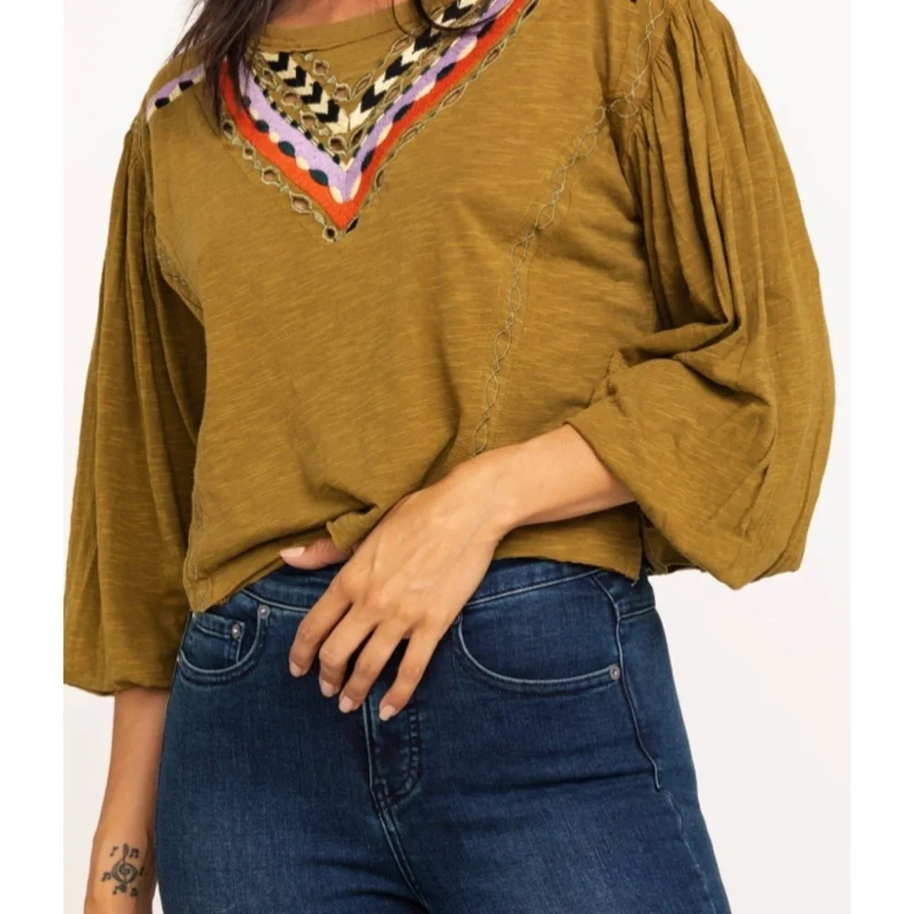 FREE PEOPLE hand me down embroidered top
